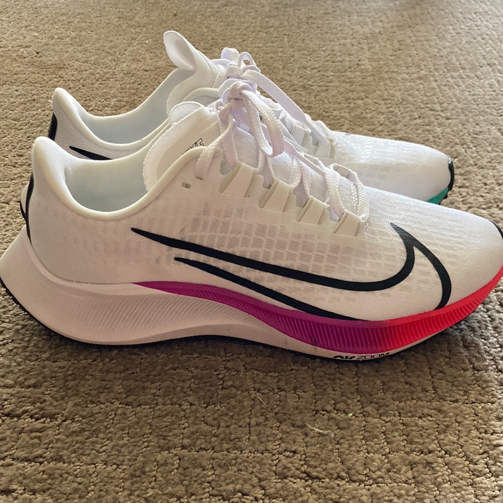 BRAND NEW Nike Zoom Pegasus 37